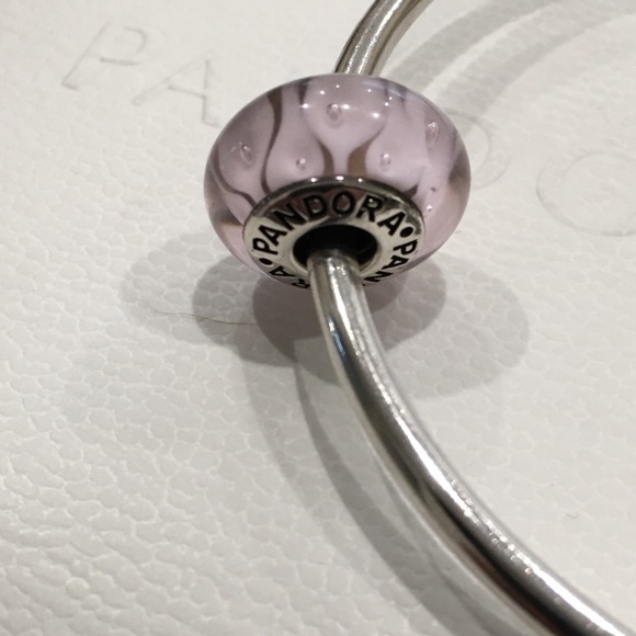 Authentic Pandora Rose Looking Murano Glass Bead. - Picture 3 of 3